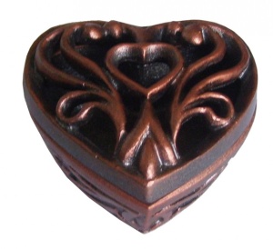 Шкатулка ХДИ-5.003  СЕРДЕЧКО патина (ГР: 70 х 70 х 50 мм) ЛИТКОМ